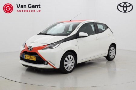 Toyota Aygo 1.0 VVT-i x-nav 5drs