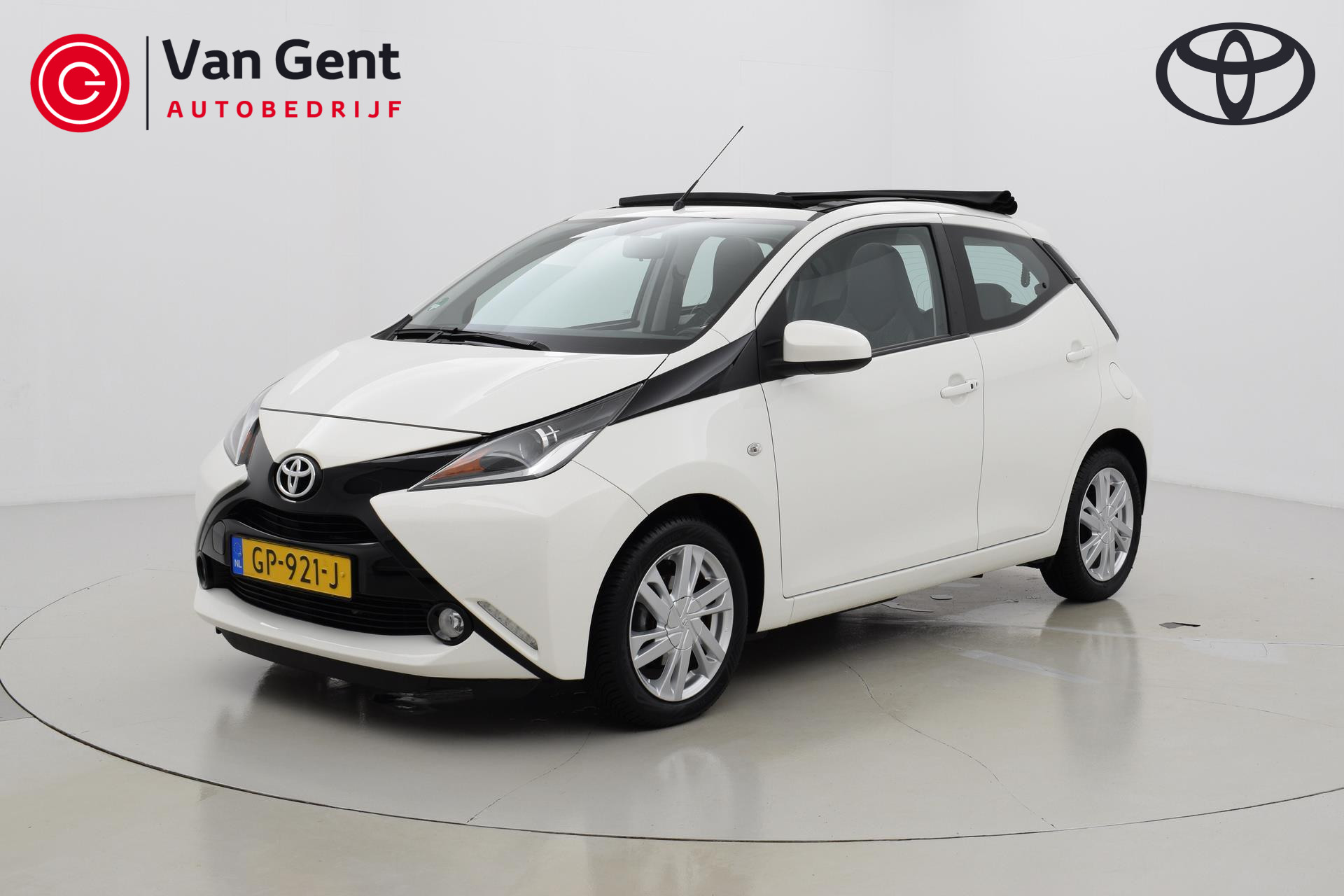 Toyota Aygo 1.0 VVT-i x-wave Navigatie 5drs